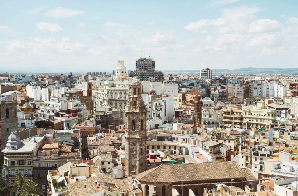top_escapadas_para_el_dia_de_san_jose_2025_mejores_destinos_en_comunidad_valenciana_region_de_murcia_y_baleares