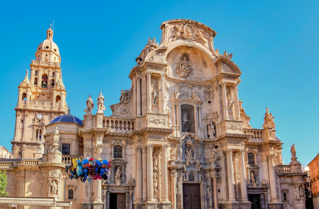 top_escapadas_para_el_dia_de_san_jose_2025_mejores_destinos_en_comunidad_valenciana_region_de_murcia_y_baleares